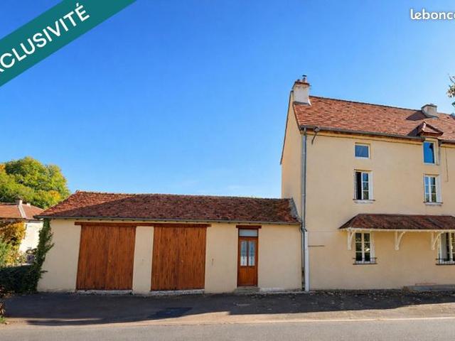 Propriété 8 pièces 181 m²