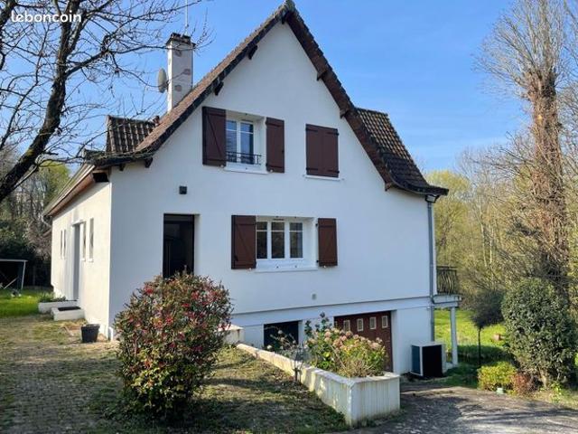 Propriété 8 pièces 183 m²
