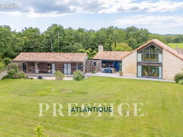 Propriété 8 pièces 183 m²