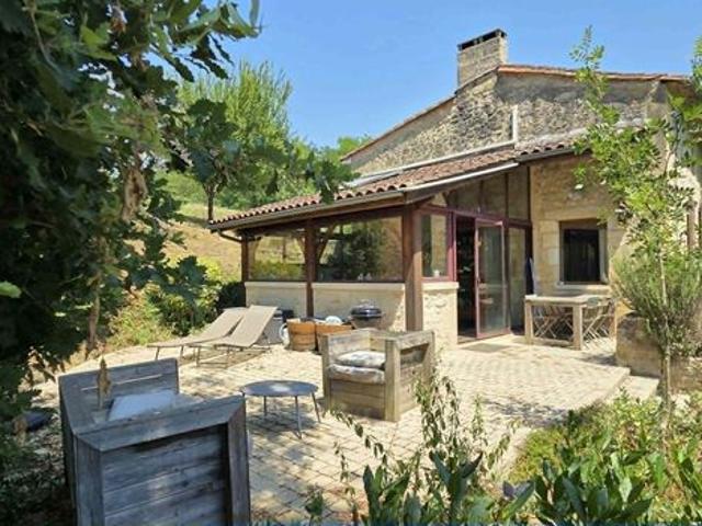 Propriété 8 pièces 183 m²