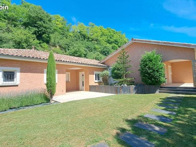 Propriété 8 pièces 183 m²