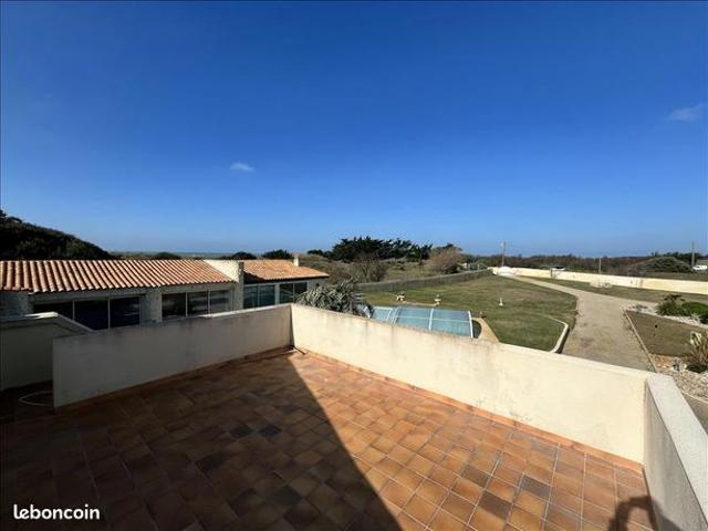 Propriété 8 pièces 194 m²