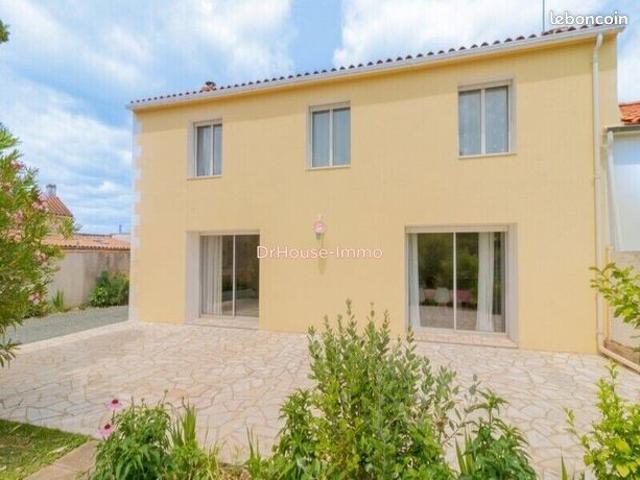 Propriété 8 pièces 194 m²