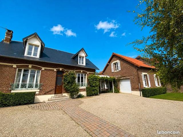 Propriété 8 pièces 194 m²