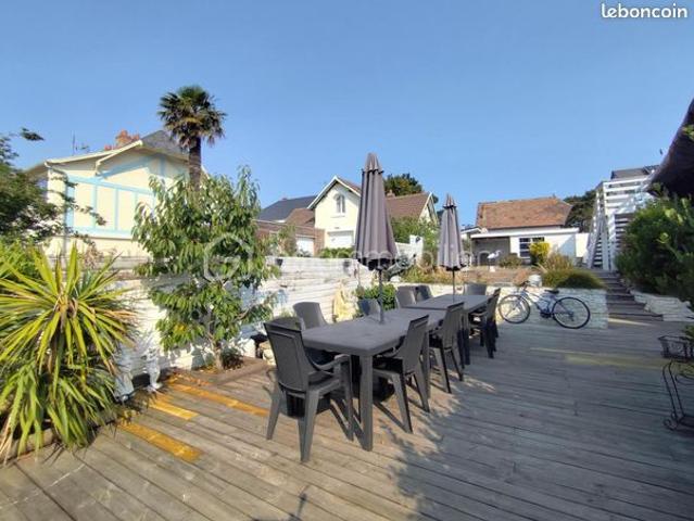 Propriété 8 pièces 195 m²
