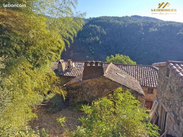 Propriété 8 pièces 195 m²