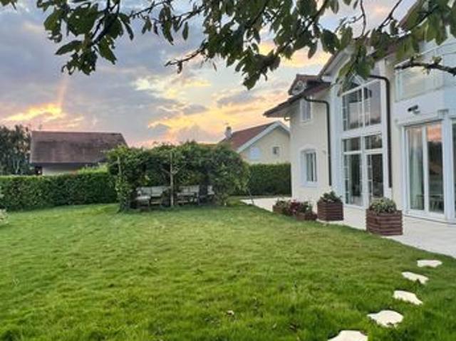 Propriété 8 pièces 195 m²