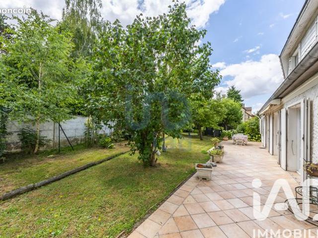 Propriété 8 pièces 195 m²