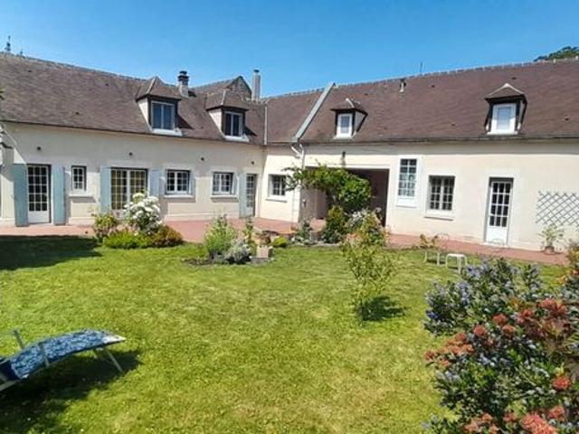 Propriété 8 pièces 196 m²