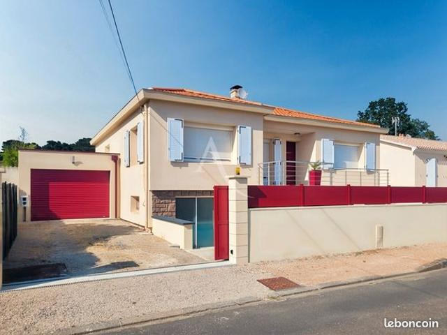Propriété 8 pièces 197 m²