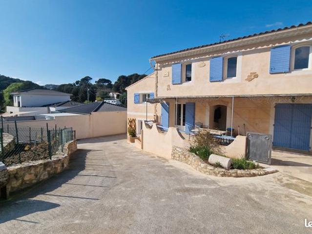 Propriété 8 pièces 197 m²