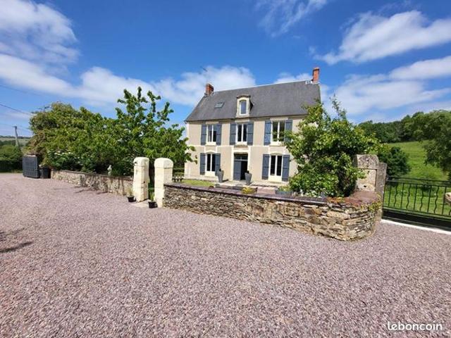 Propriété 8 pièces 198 m²