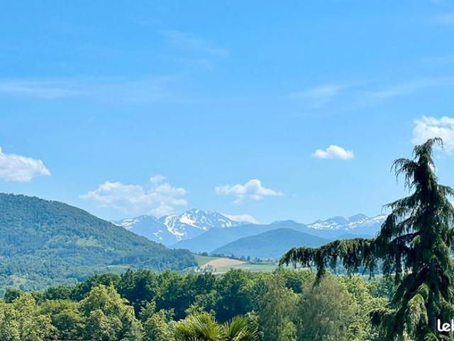 Propriété 8 pièces 198 m²