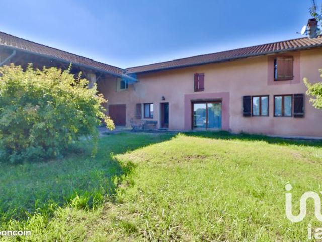 Propriété 8 pièces 199 m²