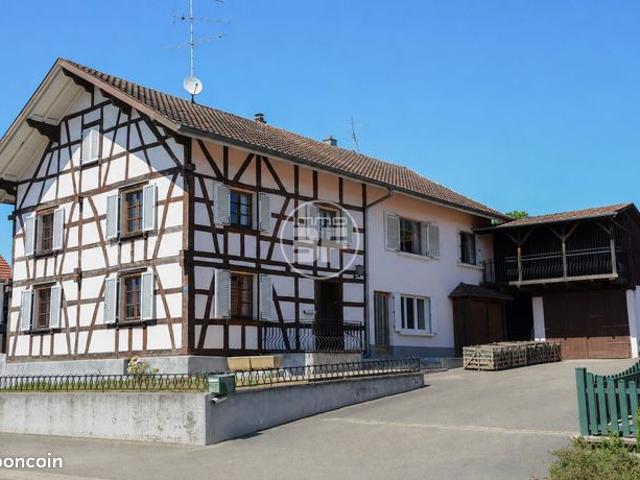 Propriété 8 pièces 199 m²