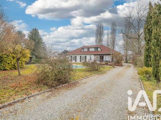 Propriété 8 pièces 190 m²