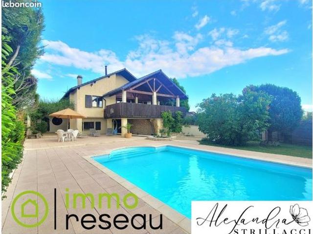Propriété 8 pièces 190 m²