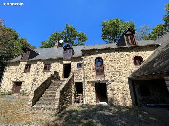 Propriété 8 pièces 191 m²