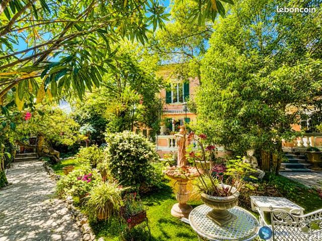 Propriété 8 pièces 192 m²