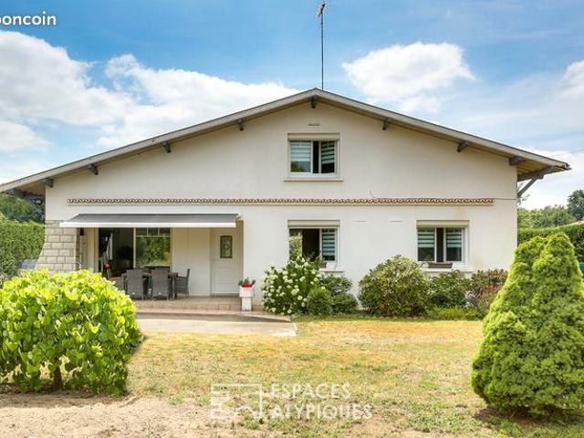 Propriété 8 pièces 192 m²