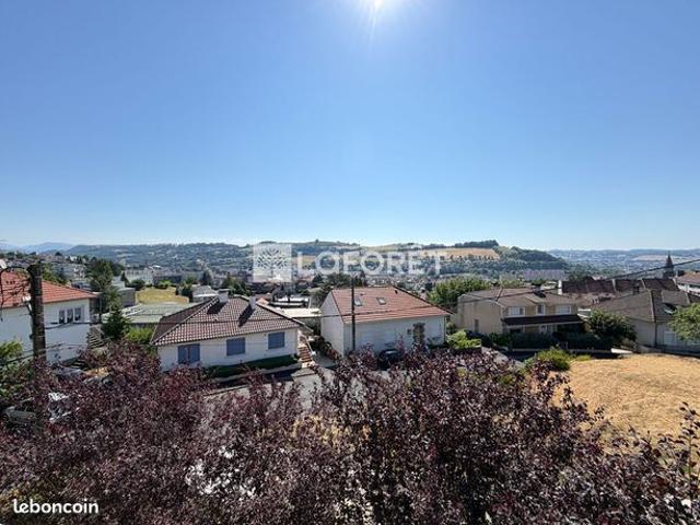 Propriété 8 pièces 192 m²