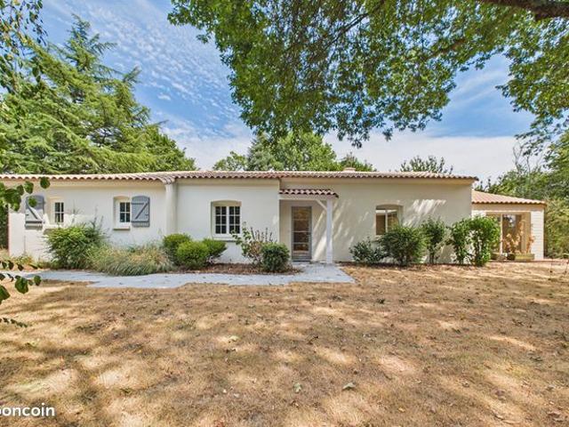 Propriété 8 pièces 193 m²