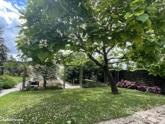 Propriété 8 pièces 193 m²
