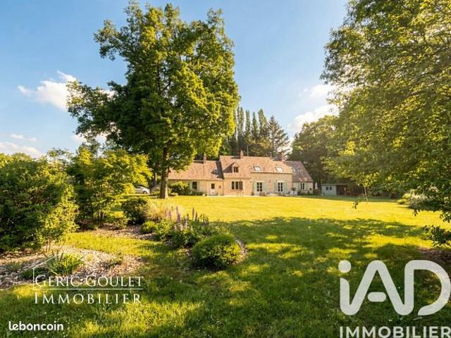 Propriété 8 pièces 204 m²