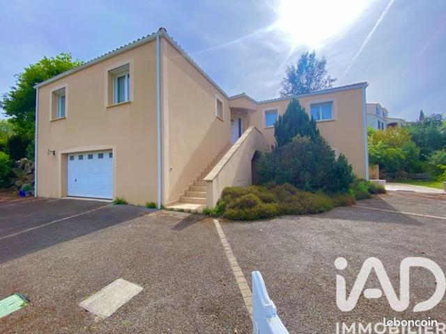 Propriété 8 pièces 153 m²