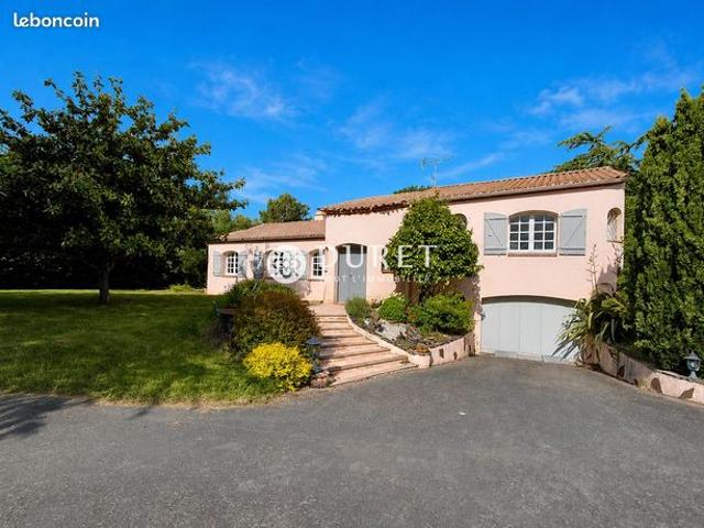 Propriété 8 pièces 205 m²