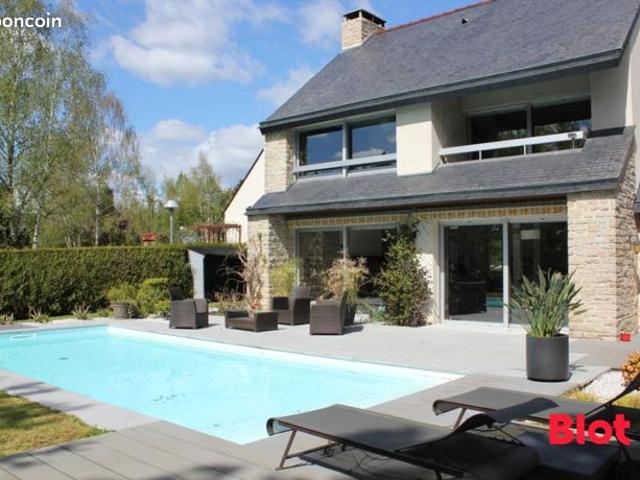 Propriété 8 pièces 205 m²