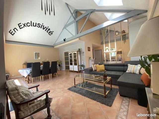Propriété 8 pièces 205 m²