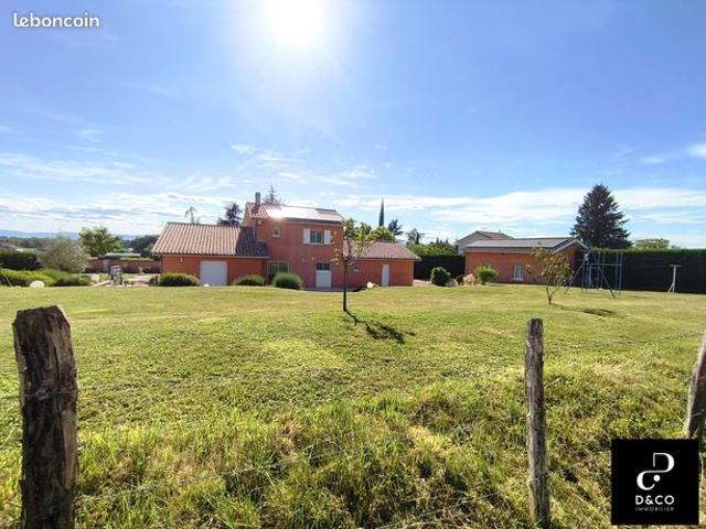 Propriété 8 pièces 206 m²