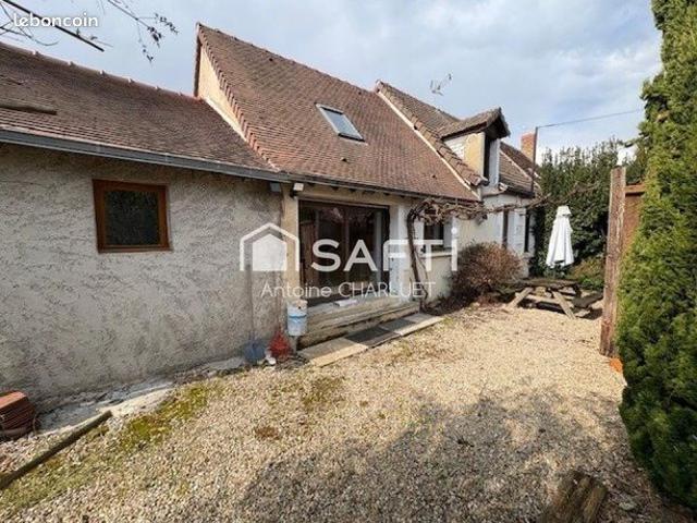 Propriété 8 pièces 208 m²