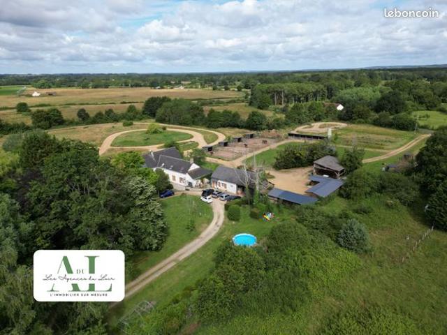 Propriété 8 pièces 208 m²