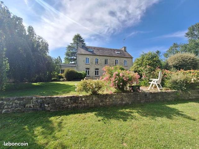 Propriété 8 pièces 208 m²