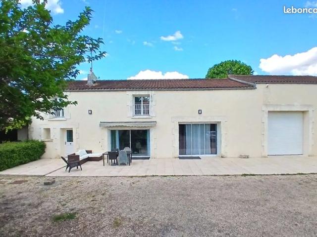 Propriété 8 pièces 208 m²