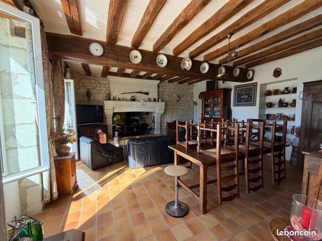 Propriété 8 pièces 208 m²