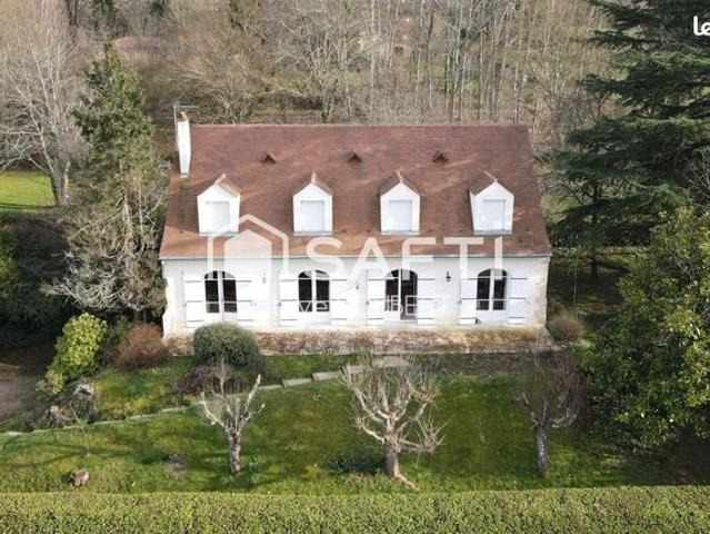 Propriété 8 pièces 208 m²