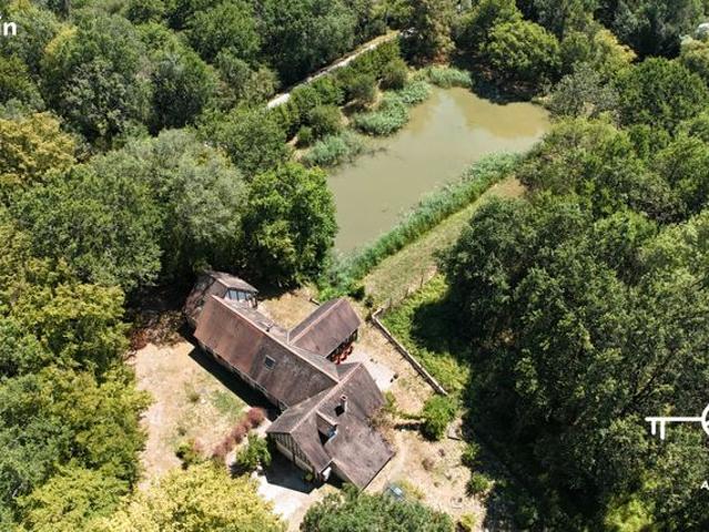 Propriété 8 pièces 208 m²