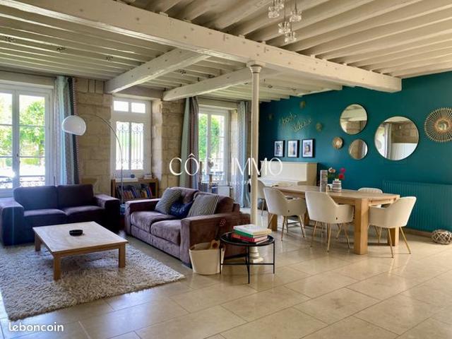 Propriété 8 pièces 209 m²
