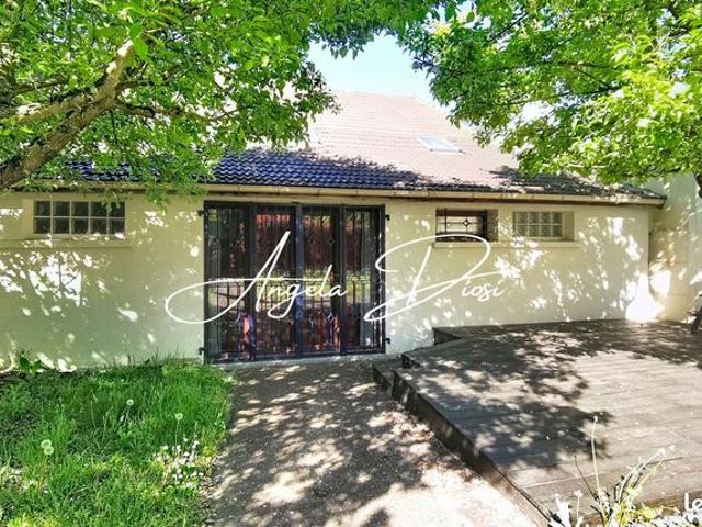 Propriété 8 pièces 200 m²