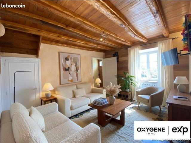 Propriété 8 pièces 200 m²