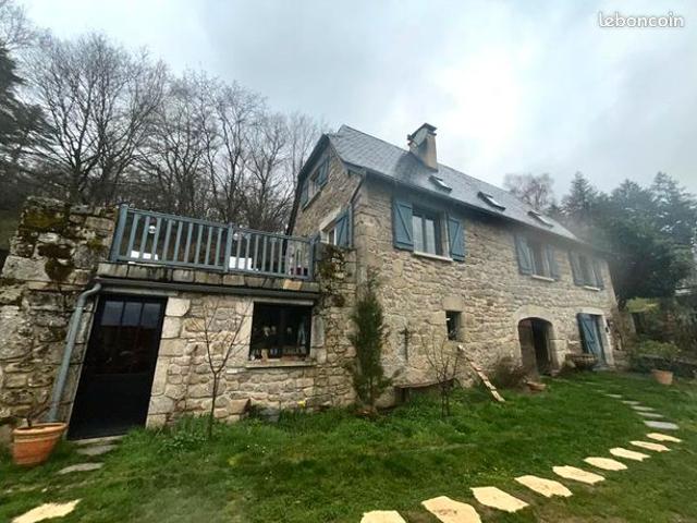 Propriété 8 pièces 200 m²