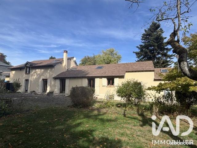 Propriété 8 pièces 200 m²