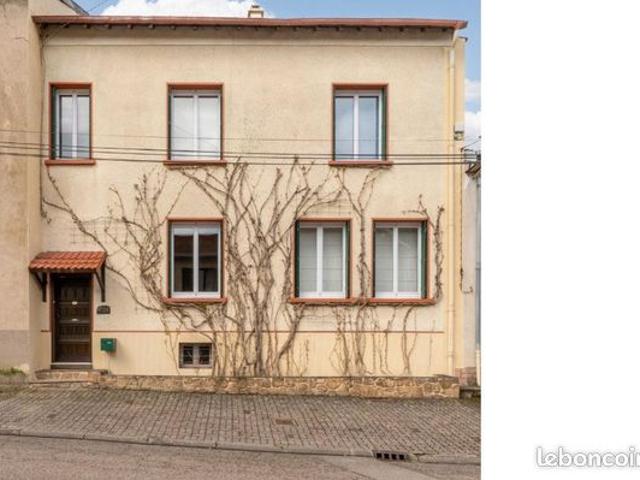 Propriété 8 pièces 200 m²