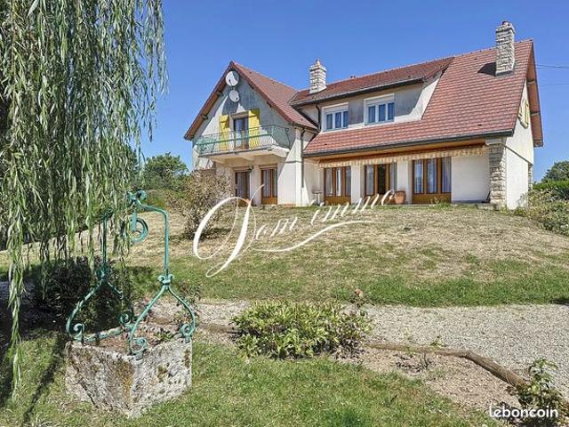 Propriété 8 pièces 200 m²