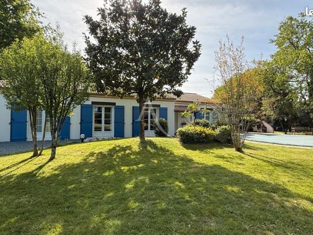 Propriété 8 pièces 200 m²