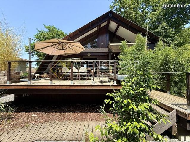 Propriété 8 pièces 200 m²