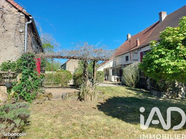 Propriété 8 pièces 200 m²